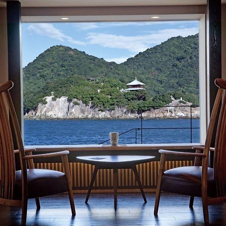 Migiwatei Ochi Kochi Hotel Tomo Buitenkant foto